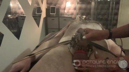 Lady Dark Angel Uk - Video Of A Cock Clamped With Spikes At Top End And Base - FullHD 1080p