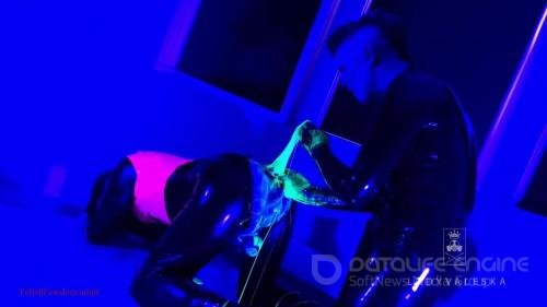 Lady Valeska Femdom - Fisting With Ultraviolet Light - FullHD 1080p