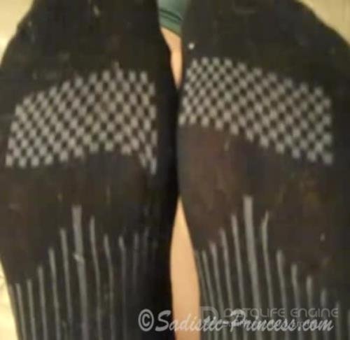 Goddess Lilith - Smelly Boots And Socks Worship - SD 576p