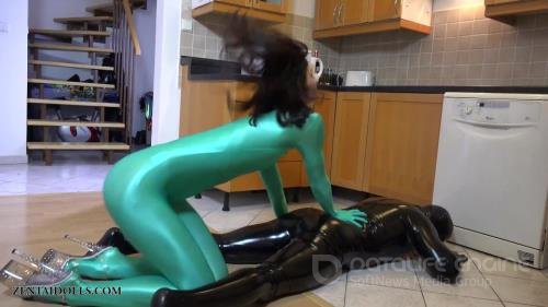 Giant Fem - I am a dominant zentai fetishist and love to be pampered by my slaves - FullHD 1080p