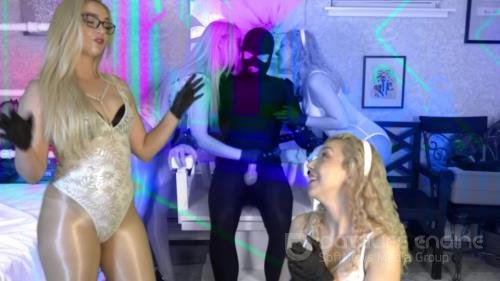 Tease And Thank You - Mandy Marx, Allie Heart - Stuck In Virtual Reality - FullHD 1080p
