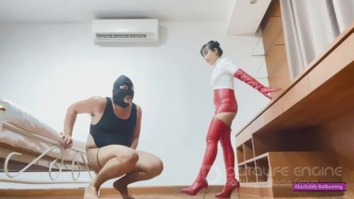 Absolutely Ballbusting - Mistress Luna - The beauty boxer ballbusting - FullHD 1080p