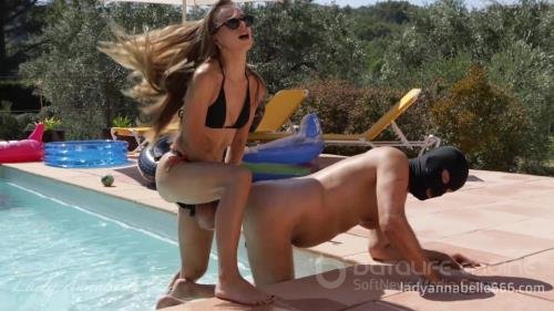 LadyAnnabelle666 - Deep Pegging On The Swimming Pool - FullHD 1080p