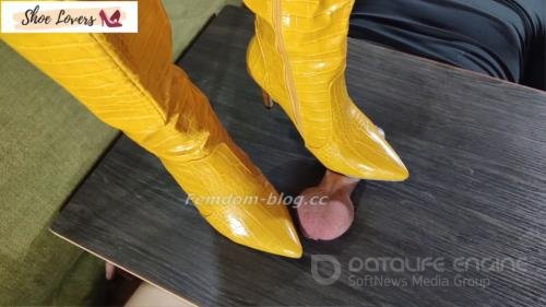 shoelovers - Yellow boots bootjob shoejob ruined orgasm double cumshot no bgm - FullHD 1080p