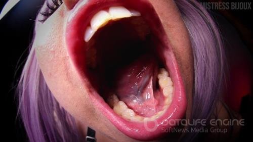 Mistress Bijoux - Stinky Mouth ASMR - FullHD 1080p