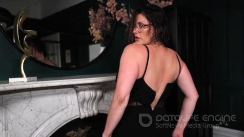 Countessdiamond - Getting ready for a night out of cuckolding you - FullHD 1080p